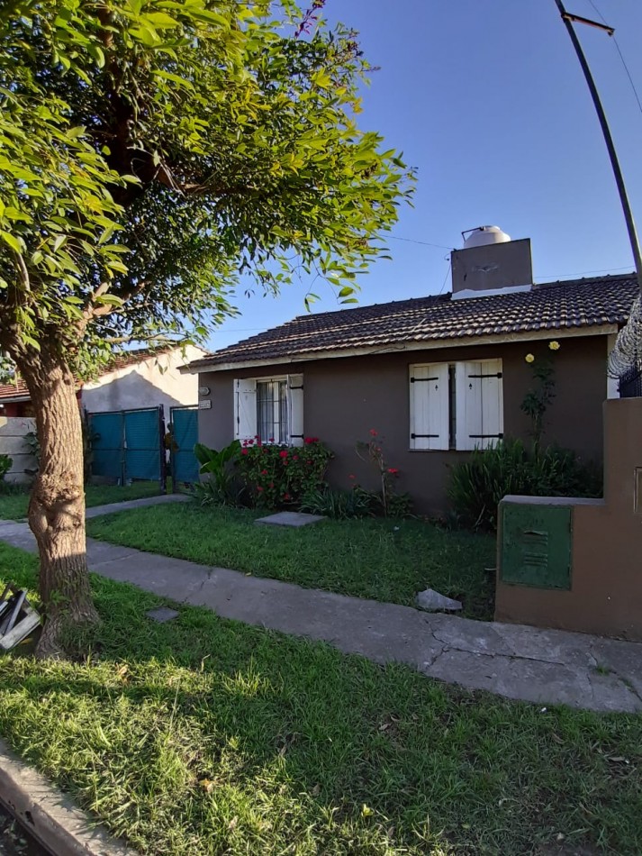 Barrio Don Emilio / Casa en Venta
