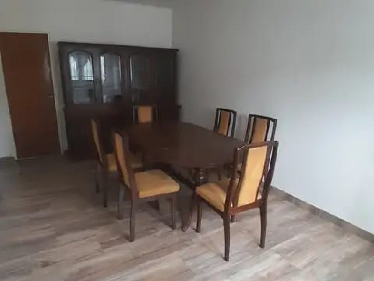 Cerrito 1500 - Casa 3 amb. Garage 120 M2 y Local en Esquina 50 m2. OPORTUNIDAD