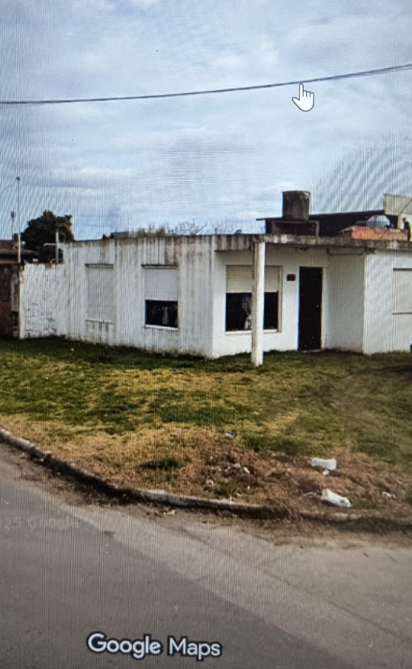 Casa a reciclar sobre Lote en esquina