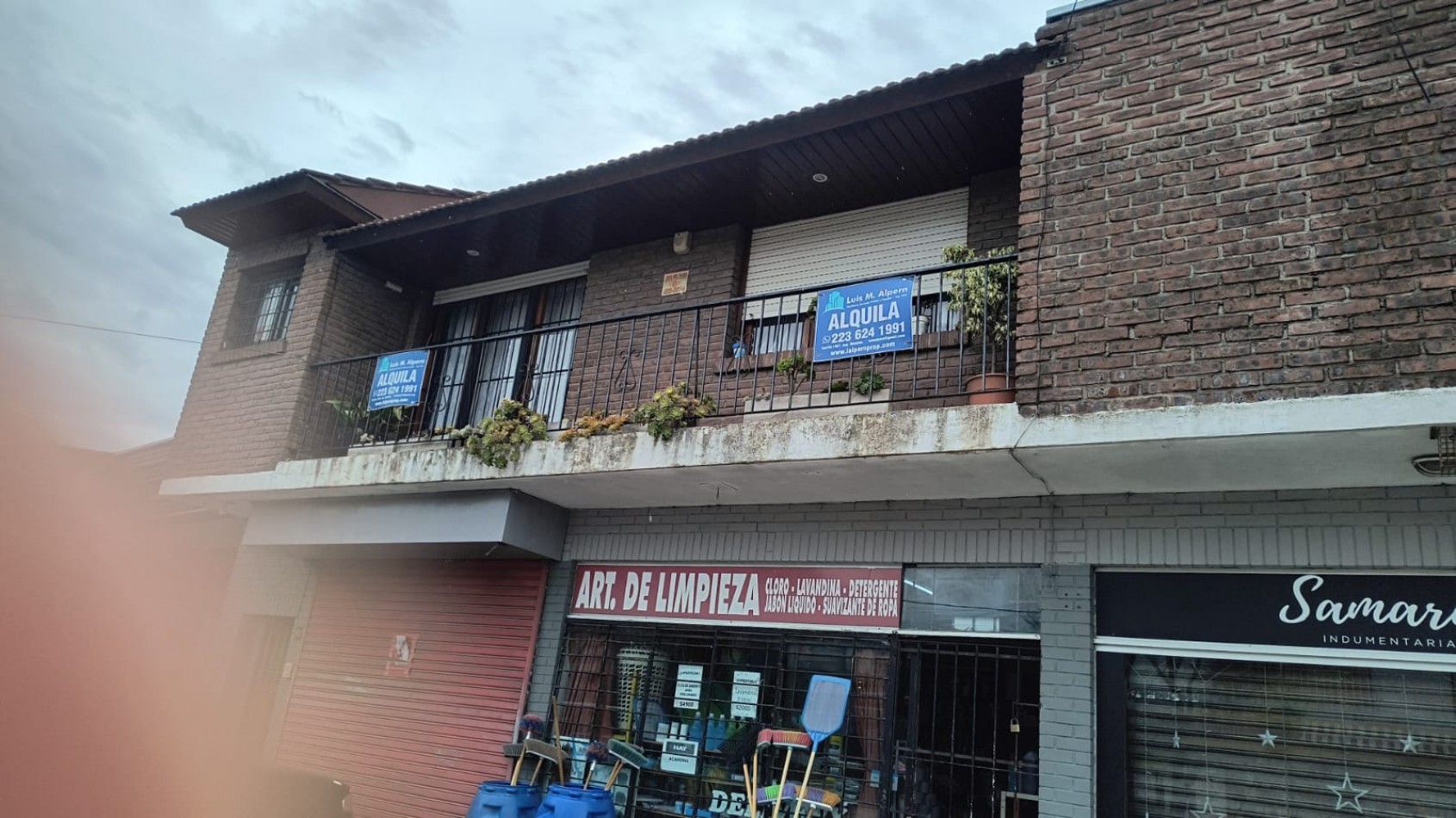 DEPARTAMENTO  TRES AMBIENTES  Y MEDIO CON PATIO/QUINCHO