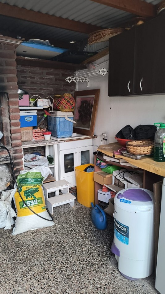 DEPARTAMENTO  TRES AMBIENTES  Y MEDIO CON PATIO/QUINCHO