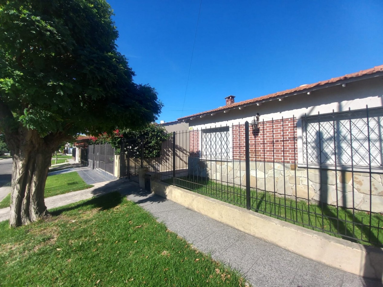 Chalet cuatro ambientes / Colinas de Peralta Ramos / Alquiler por 21 meses