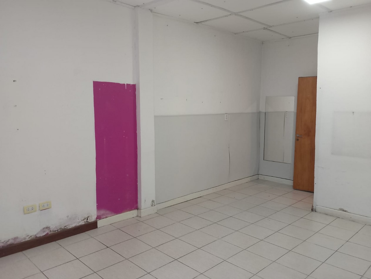 LOCAL EN ALQUILER / BARRIO CERRITO-SAN SALVADOR