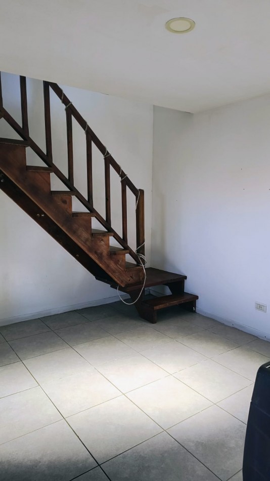 DUPLEX DE TRES AMBIENTES CON DISEÑO MODERNO / BARRIO CERRITO