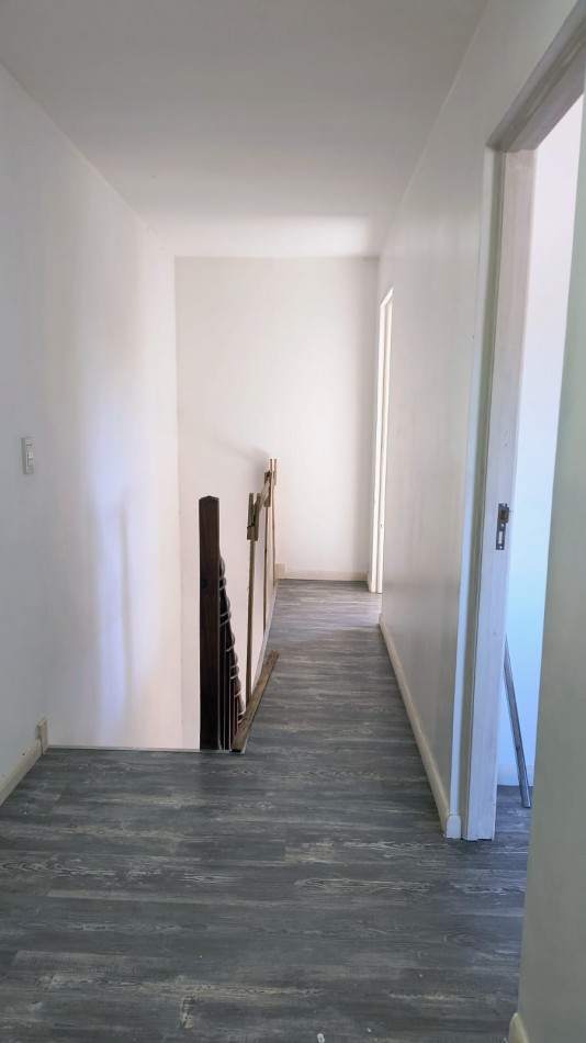 DUPLEX DE TRES AMBIENTES CON DISEÑO MODERNO / BARRIO CERRITO