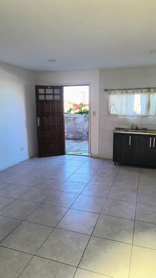 DUPLEX DE TRES AMBIENTES CON DISEÑO MODERNO / BARRIO CERRITO