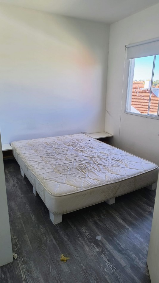 DUPLEX DE TRES AMBIENTES CON DISEÑO MODERNO / BARRIO CERRITO