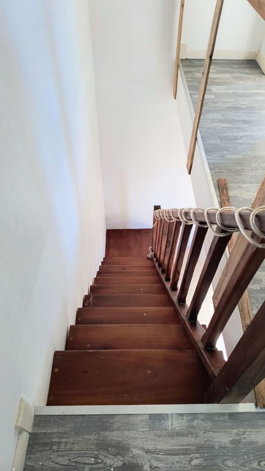 DUPLEX DE TRES AMBIENTES CON DISEÑO MODERNO / BARRIO CERRITO