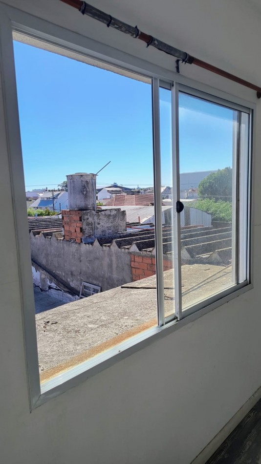 DUPLEX DE TRES AMBIENTES CON DISEÑO MODERNO / BARRIO CERRITO