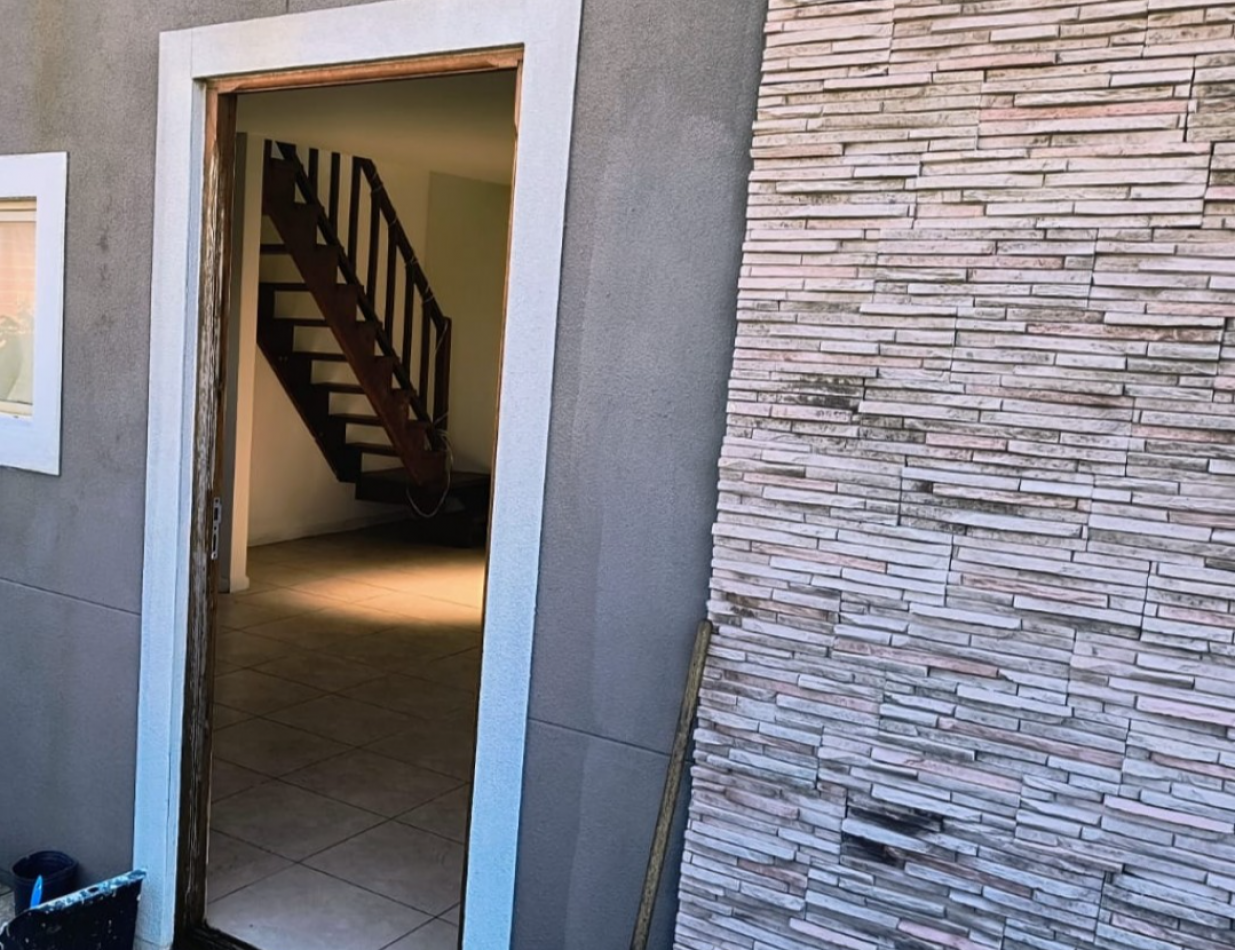 DUPLEX DE TRES AMBIENTES CON DISEÑO MODERNO / BARRIO CERRITO